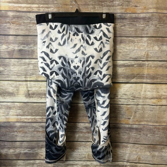 Lululemon Wunder Under Pant w Skirt size 8 Dance Plume Angel Wing Leggings‎ - Picture 3 of 4